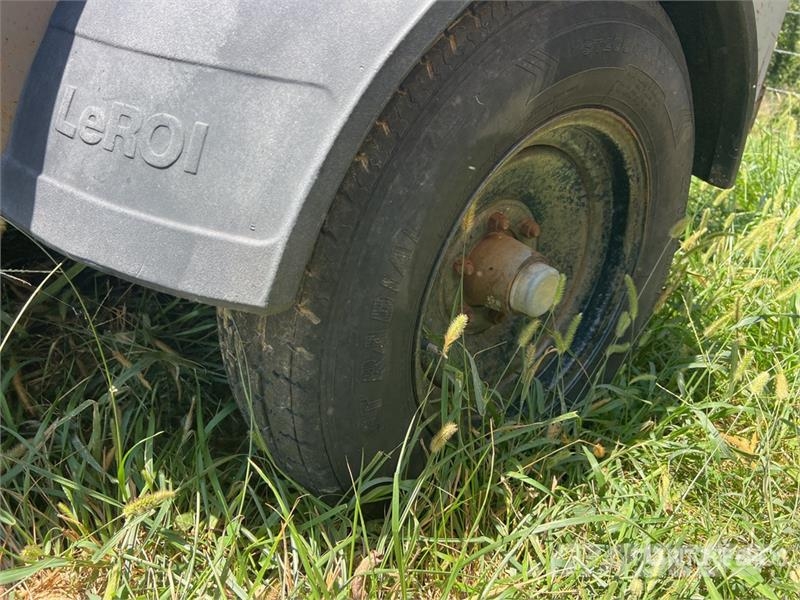 Compair Q185DK-E 185 cfm Mobile Air Compressor Compressors