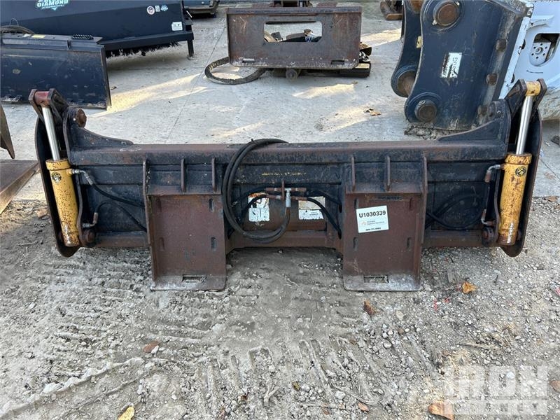 Construction Attachments 4 to 1 79 in 4 into 1 S Buckets
