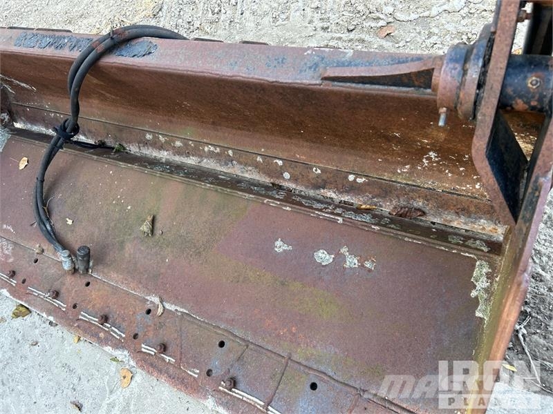 Construction Attachments 4 to 1 79 in 4 into 1 S Buckets