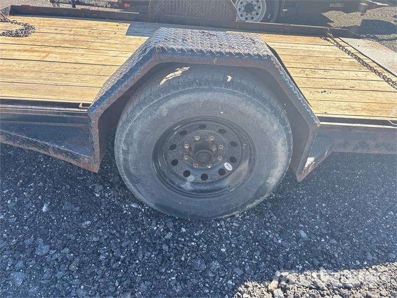 Cornelius 5000 lb 12 ft Tilt Deck Trailer 低架裝載車