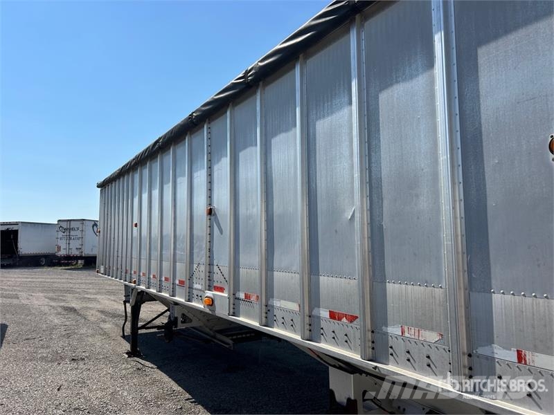 Cornhusker 43 ft T/A Bottom Grain Trailer Graantransportwagen