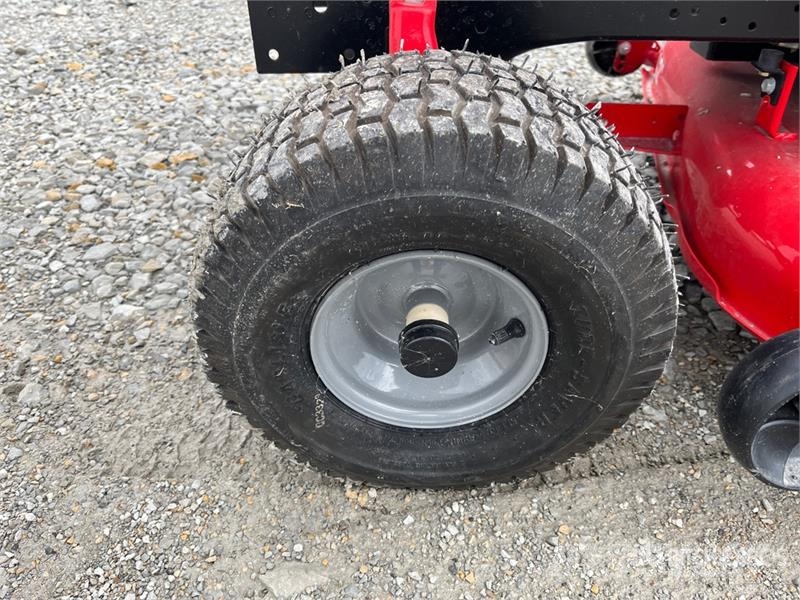 Craftsman E225 4x2 Ride-On Electric Greens Lawn Mower (Unuse Sodo traktoriukai-vejapjovės