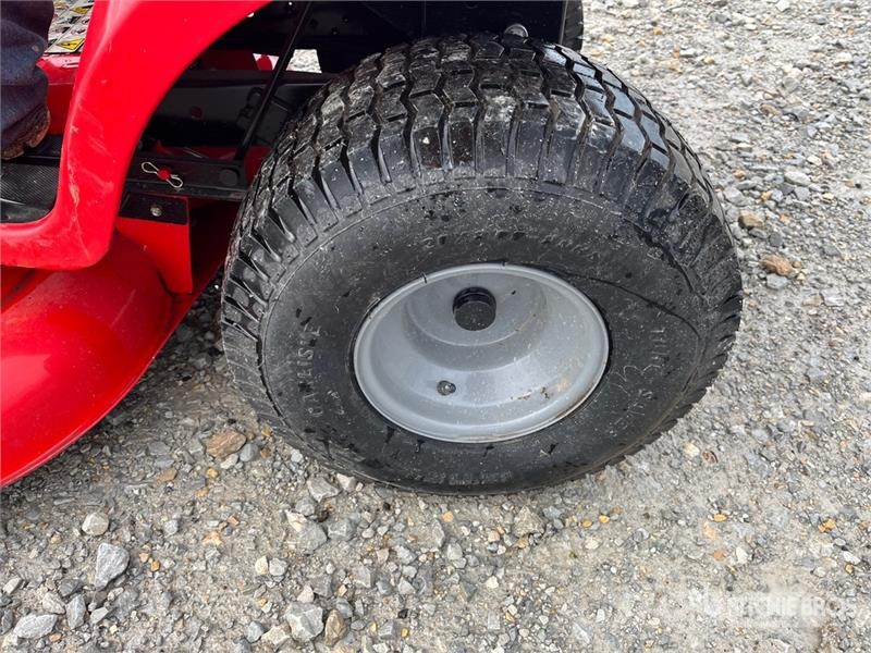 Craftsman E225 4x2 Ride-On Electric Greens Lawn Mower (Unuse ركوب الحشائش
