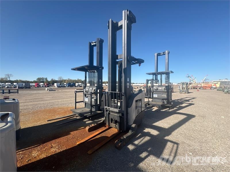 Crown RR5225-45 8660 lb Order Picker Middelsløftende plukketruck