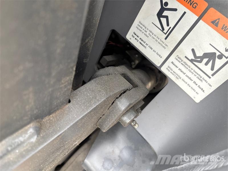 Crown SC 2250 lb Electric Forklift El gaffeltrucks
