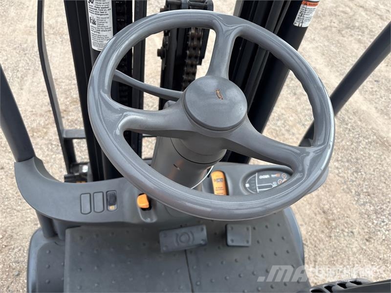 Crown SC 2250 lb Electric Forklift El gaffeltrucks