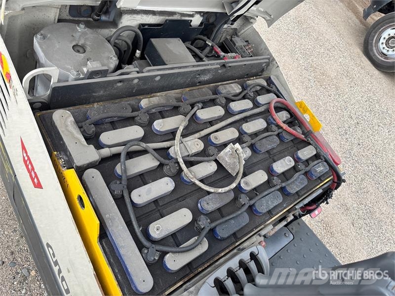 Crown SC 2250 lb Forklift 그 외 지게차