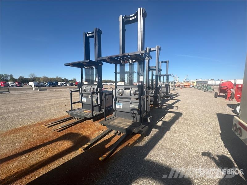 Crown SP345H-30 8840 lb Order Picker Middelsløftende plukketruck