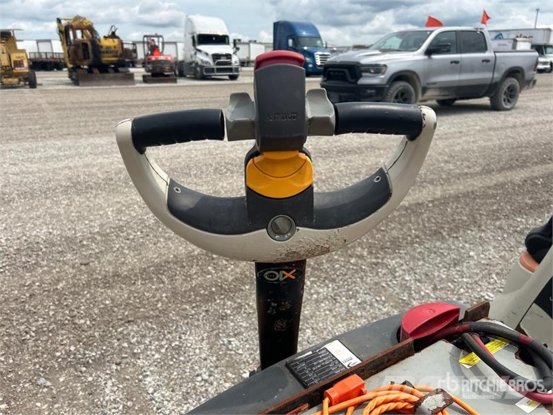 Crown WP3045-45 4500 lb Electric Pallet Jack Ручні гідравлічні візки