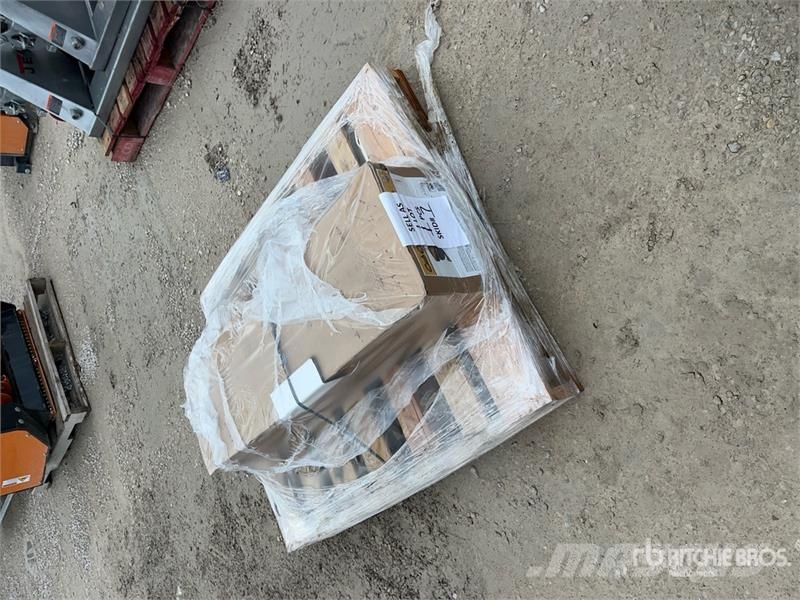 Cub Cadet 42 In Core Plug Aerator Aerator 通風機和垂直割草機