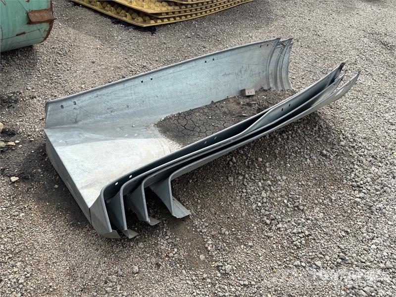  Culvert Ends معدات البناء - غير ذلك