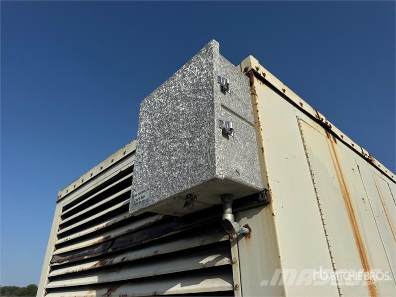 Cummins 680FDC3053AD 500 kW Skid-Mounted Generator Set Dizelski agregati