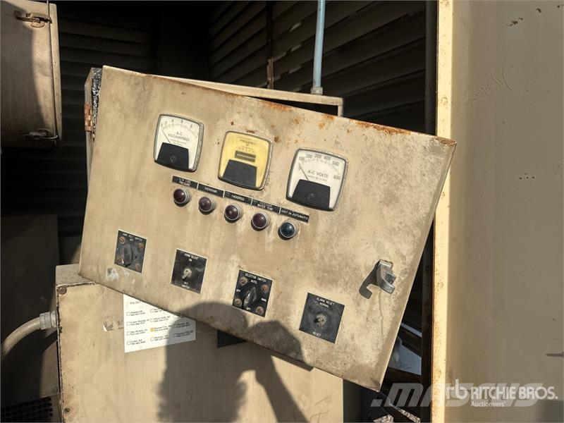 Cummins 680FDC3053AD 500 kW Skid-Mounted Generator Set Dizelski agregati