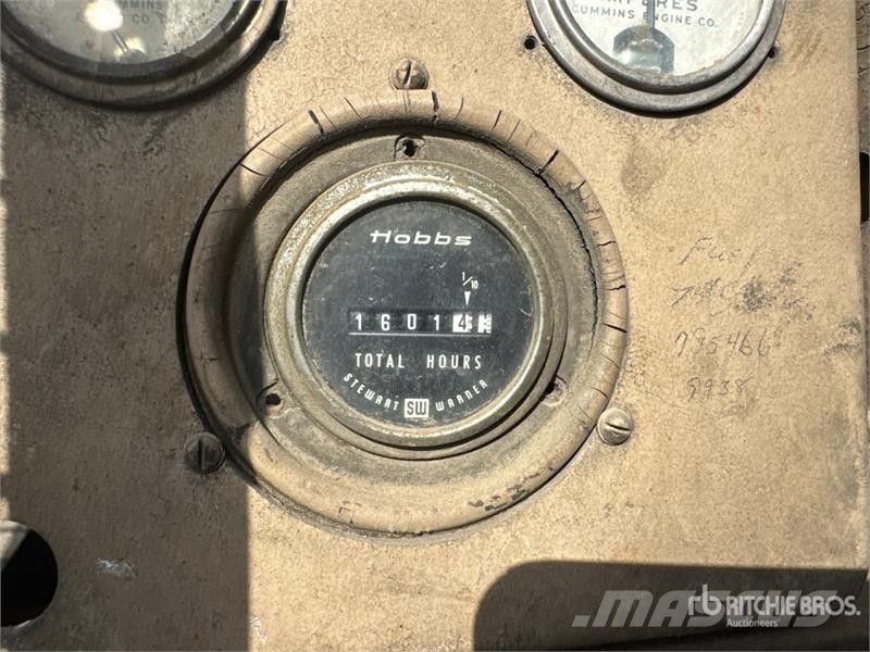 Cummins 680FDC3053AD 500 kW Skid-Mounted Generator Set Dizelski agregati