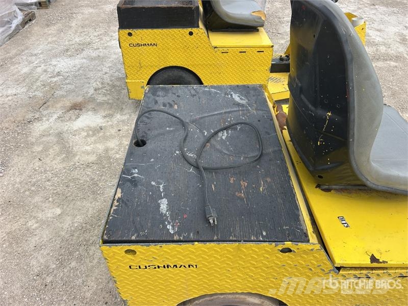 Cushman Electric Utility Vehicle Pomoćne mašine