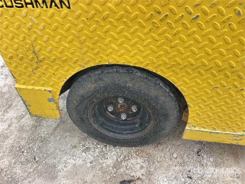 Cushman Electric Utility Vehicle Pomoćne mašine
