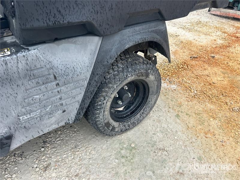 Cushman Hauler Pro 4x2 Electric Utility Vehicle (Inoperabl Küçük araçlar