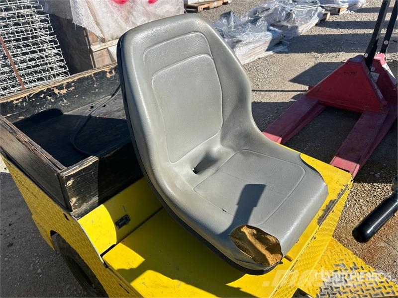 Cushman Tug Electric Utility Cart محركات