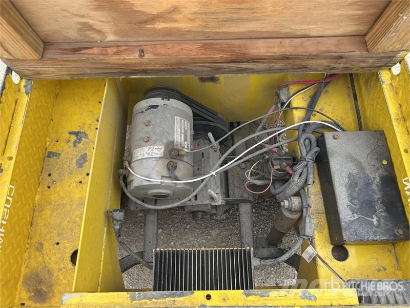 Cushman Tug Electric Utility Cart 엔진