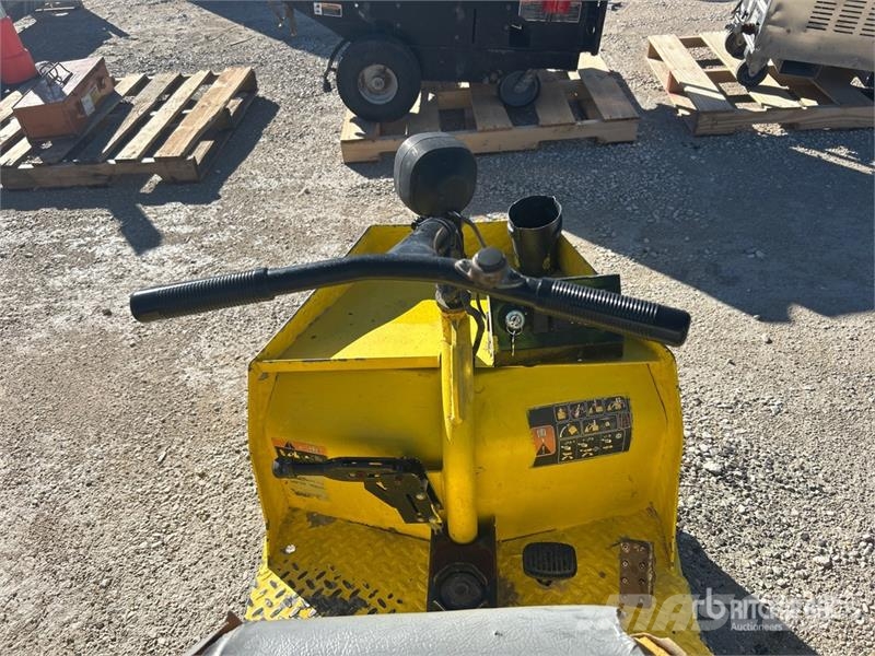 Cushman Tug Electric Utility Cart محركات