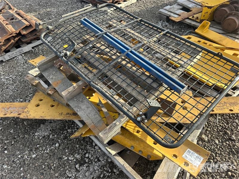 Cutting Edges, Track Rollers, Cab Screen, and Pane Andet tilbehør
