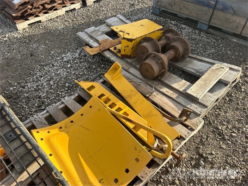 Cutting Edges, Track Rollers, Cab Screen, and Pane Andet tilbehør