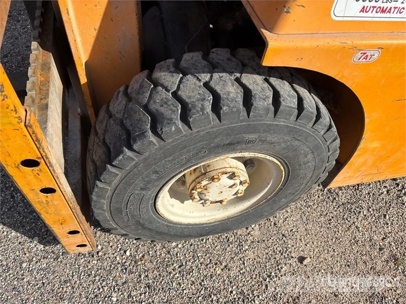 Datsun FG103 3000 lb Pneumatic Tire Forklift Andere Gabelstapler