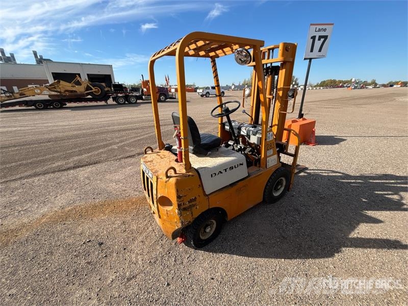 Datsun FG103 3000 lb Pneumatic Tire Forklift Andere Gabelstapler
