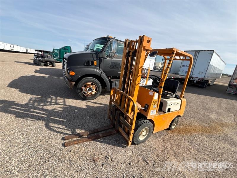 Datsun FG103 3000 lb Pneumatic Tire Forklift Andere Gabelstapler