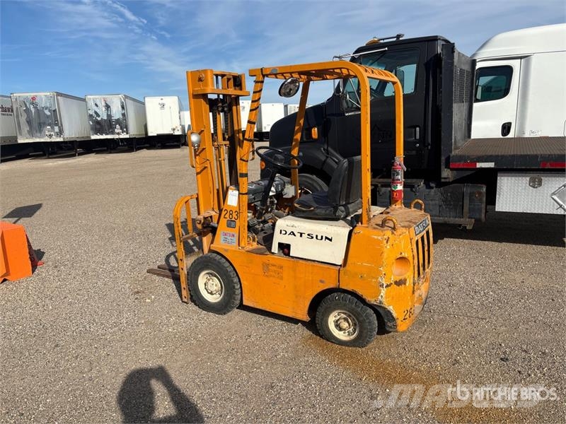 Datsun FG103 3000 lb Pneumatic Tire Forklift Andere Gabelstapler