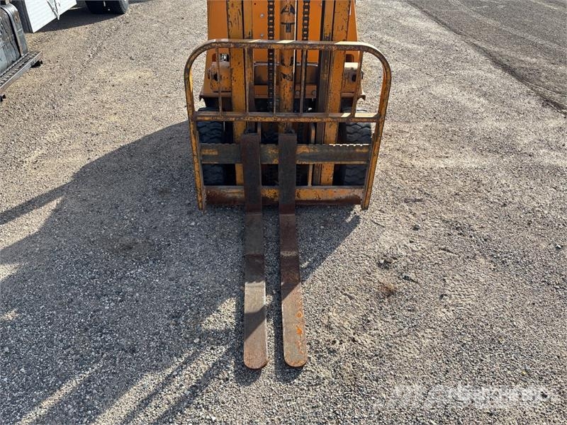 Datsun FG103 3000 lb Pneumatic Tire Forklift Andere Gabelstapler