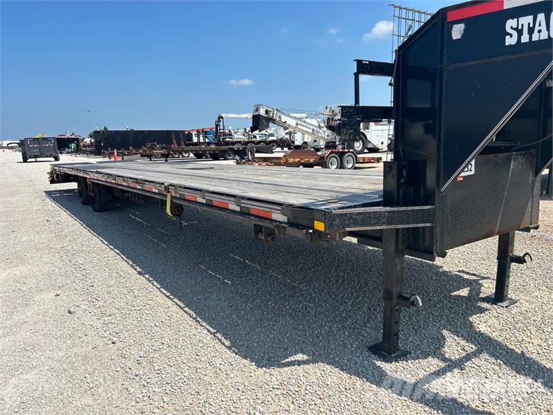  Davidson 40 ft T/A Gooseneck Equipment Trailer Autovežių priekabos