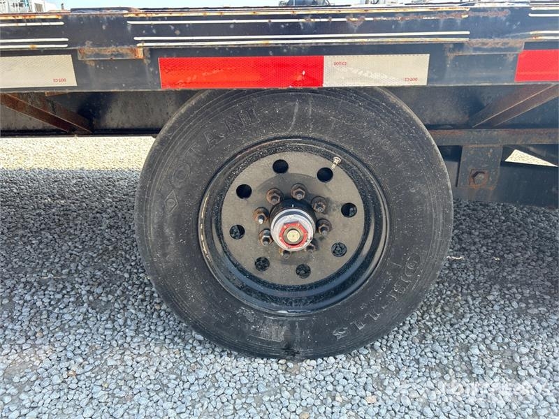  Davidson 40 ft T/A Gooseneck Equipment Trailer Autovežių priekabos