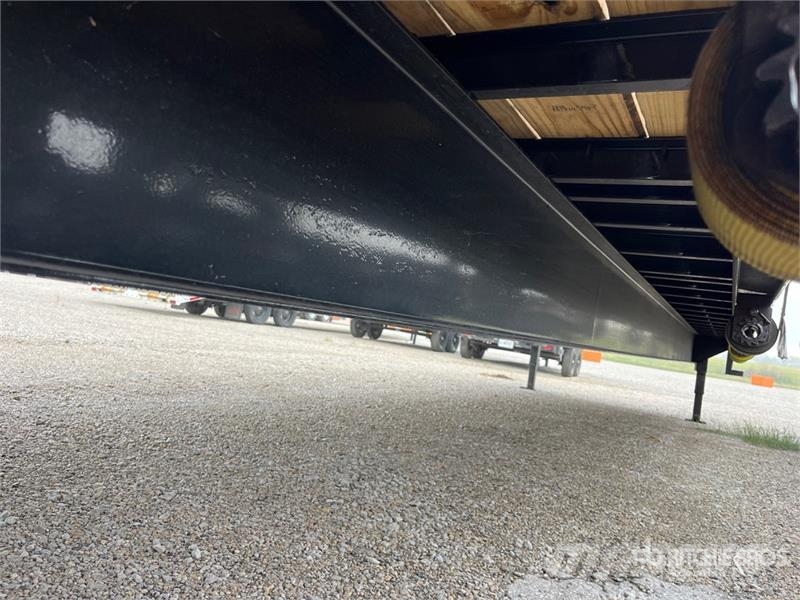  Delco 3656 lb 40 ft T/A Gooseneck Equipment Traile مقطورات مركبات نقل