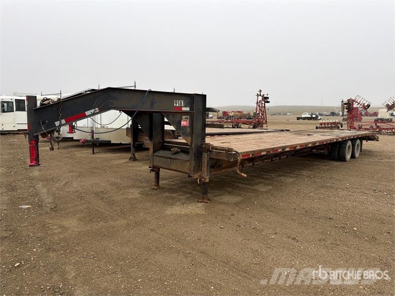 Delta 40 ft T/A Gooseneck Equipment Trailer Auto pārvadāšanas treileri