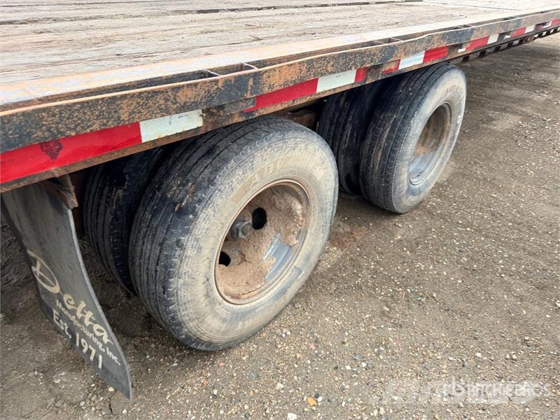 Delta 40 ft T/A Gooseneck Equipment Trailer Auto pārvadāšanas treileri