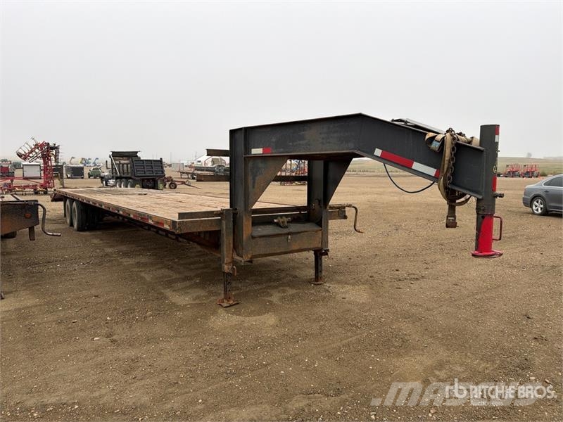 Delta 40 ft T/A Gooseneck Equipment Trailer Auto pārvadāšanas treileri