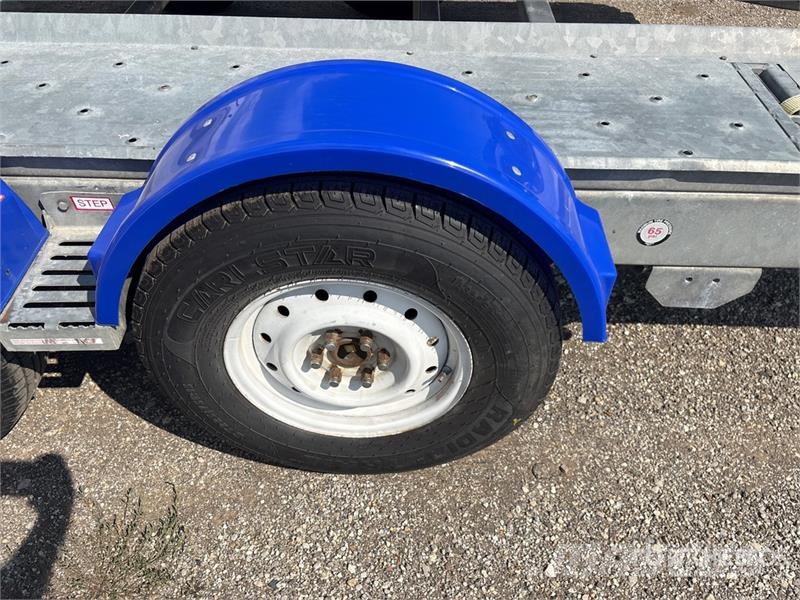 Demco AT7000P T/A 1 Car Open Car Carrier Trailer Návesy na prepravu automobilov