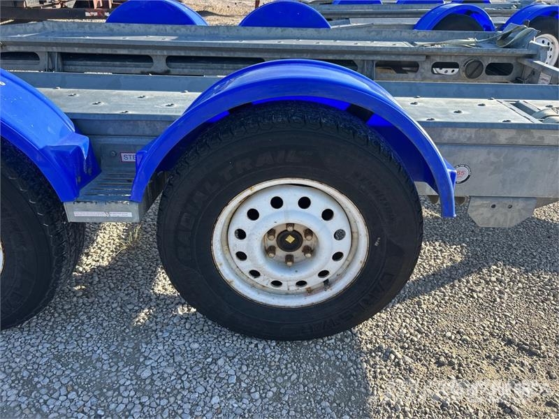 Demco AT7000P T/A 1 Car Open Car Carrier Trailer Polprikolice za prevoz vozil