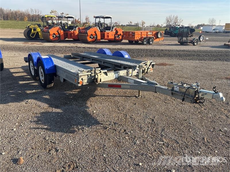 Demco T/A 1 Car Open Car Carrier Trailer Semi remorque porte engin