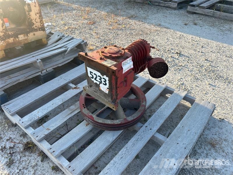 DeVilbiss 30 Air Compressor مكابس
