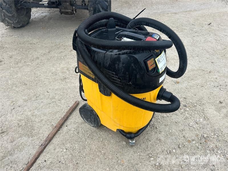 DeWalt D27904 Vacuum Cleaner Aspirapolvere