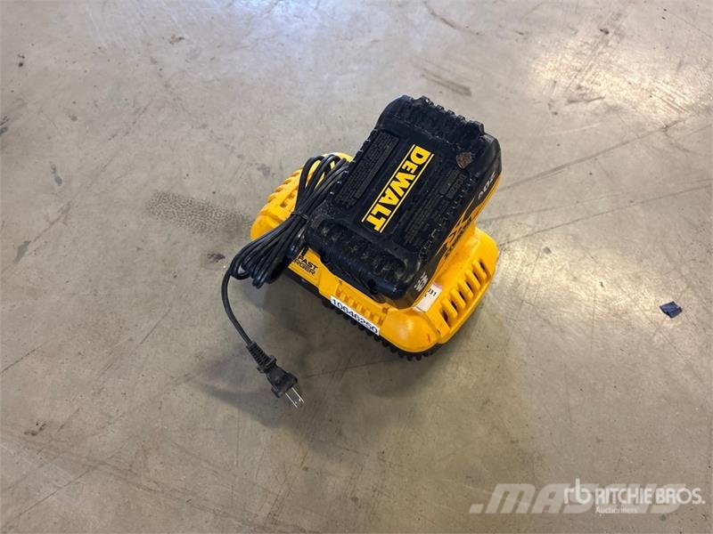 DeWalt DCB118 Charger Drugi deli