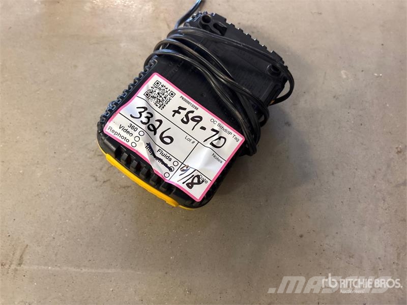 DeWalt DCB118 Charger Kiti naudoti statybos komponentai