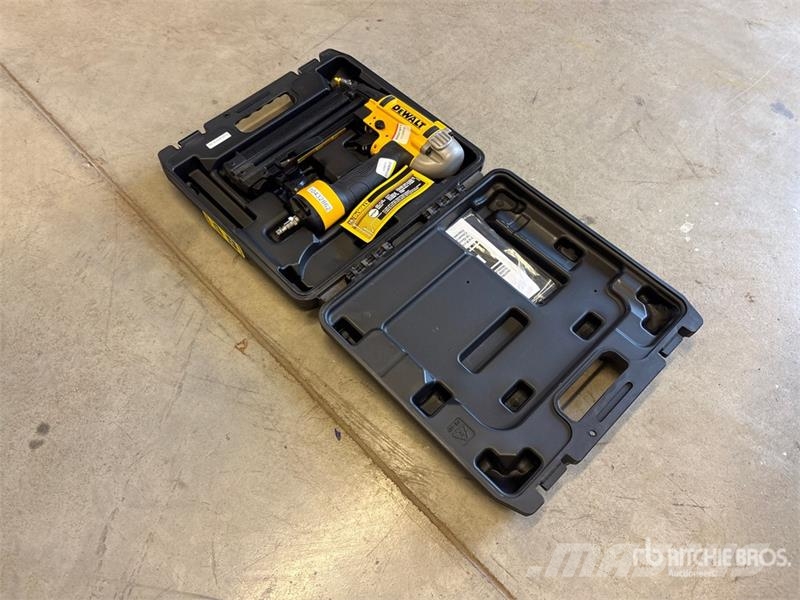 DeWalt DWFP12233 Pneumatic Brad Nailer Andre komponenter