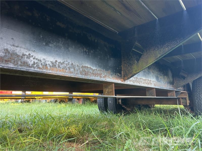 Diamond C 25 ft T/A Equipment Trailer Oprijwagen