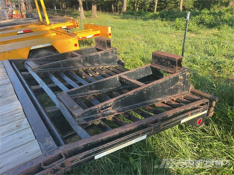 Diamond C 25 ft T/A Equipment Trailer Oprijwagen
