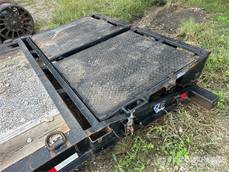 Diamond C LPX207 25 ft T/A Equipment Trailer 車両運搬用トレーラー