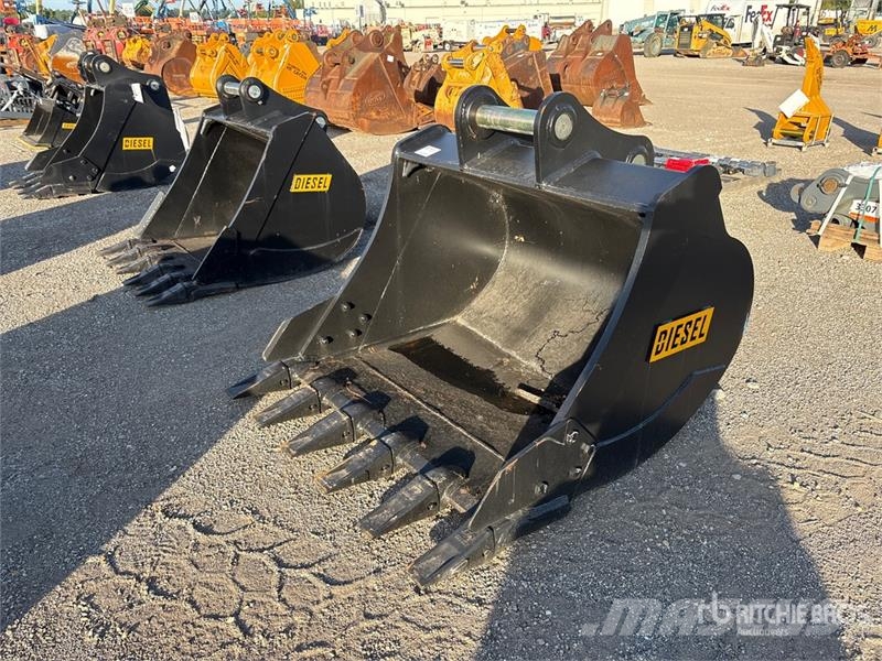 Diesel 200CL 54 in Digging Excavator Bucket - Fits Schaufeln