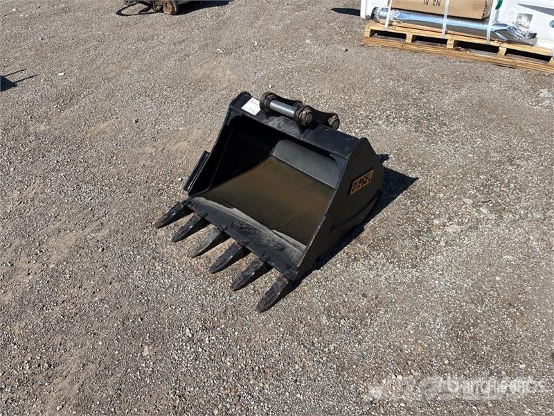  Diesel 35CL 28 in Excavator Bucket Schaufeln